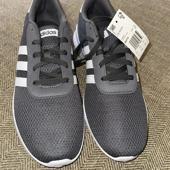NWT adidas sneakers size 11 shoe men’s lite racer gray coloured - Picture 3 of 4